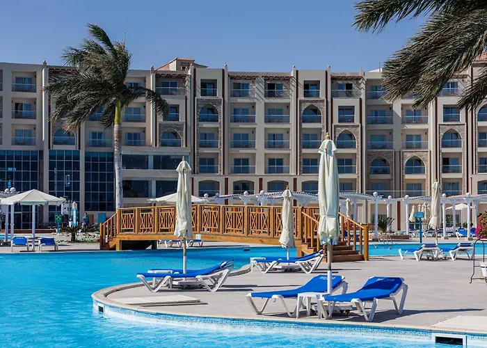Sunrise Alora Aqua Park Resort 4*